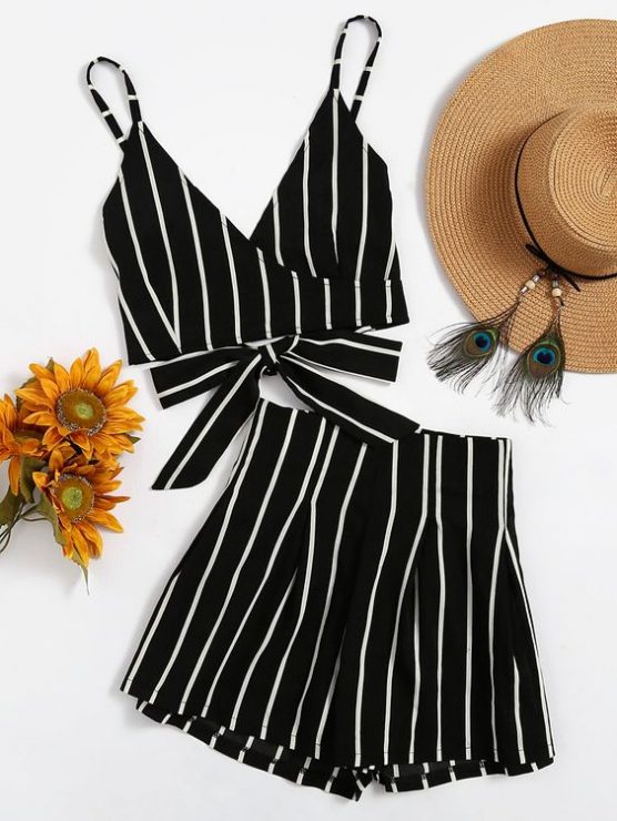 比基尼　肉肉女　穿搭